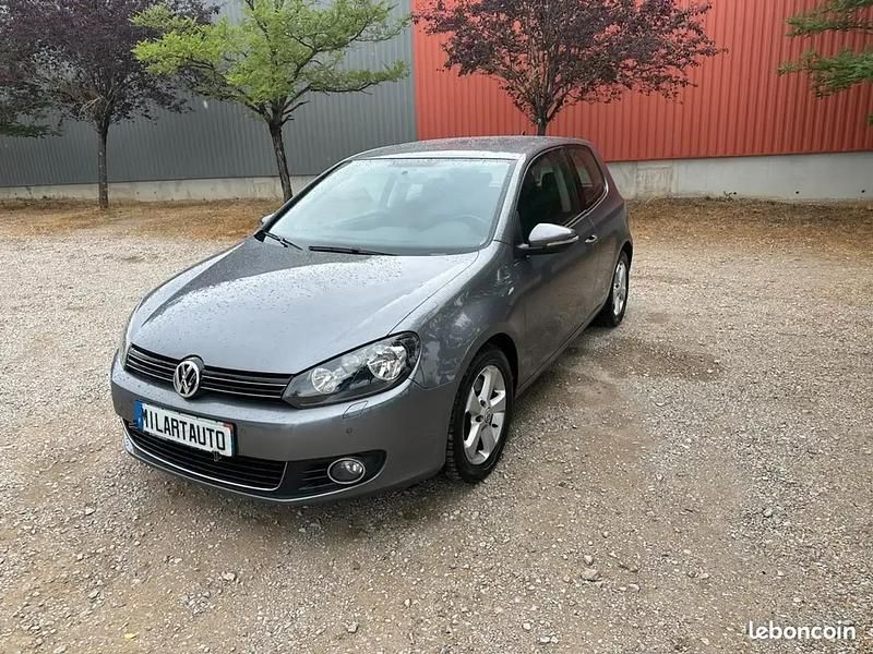 Gris Utilisé 2009 VW Golf VI Berline | 8 990 € (Prix juste) - Image 1/4
