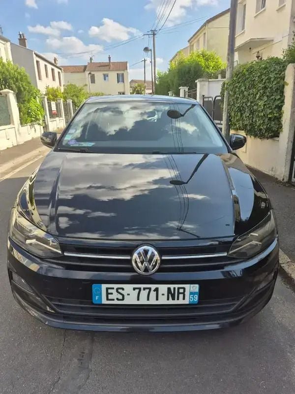 Noir Utilisé 2017 VW Polo S Citadine | 8 950 € (Prix assez cher) - Image 1/4