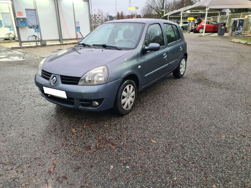 Utilisé 2007 Renault Clio II Dynamique Citadine | 3 500 € - Image 1/3