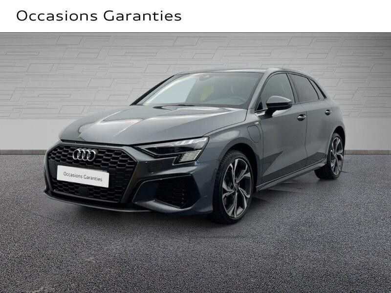 Utilisé 2024 Audi A3 Sportback S-Line Berline | 34 490 € - Image 1/4