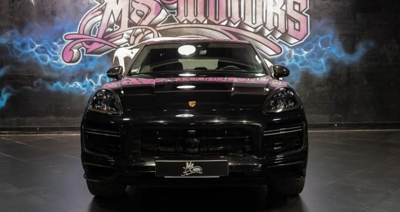 Utilisé 2023 Porsche Cayenne Turbo S SUV | 124 900 € - Image 1/4