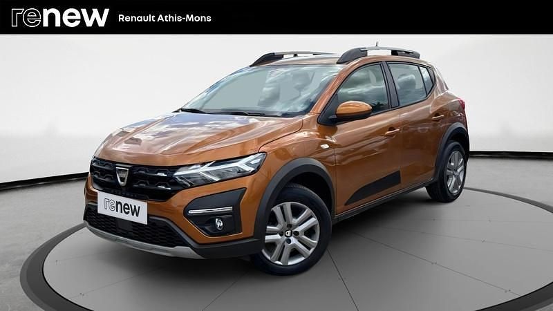 Orange Utilisé 2021 Dacia Sandero Comfort Citadine | 15 490 € (Prix assez cher) - Image 1/4