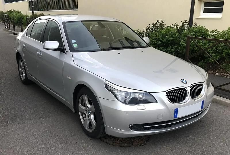 Gris Utilisé 2007 BMW 525 Berline | 12 500 € - Image 1/4