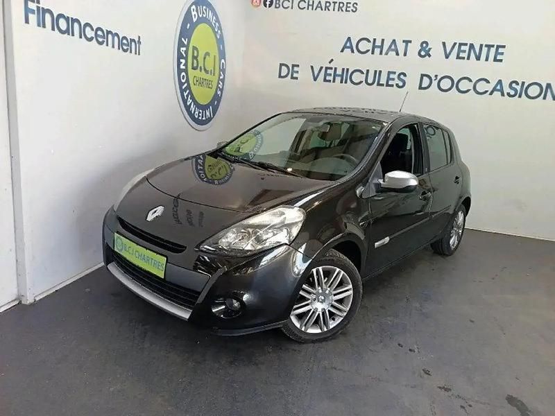 Noir Utilisé 2011 Renault Clio III Berline | 6 990 € (Prix assez cher) - Image 1/4