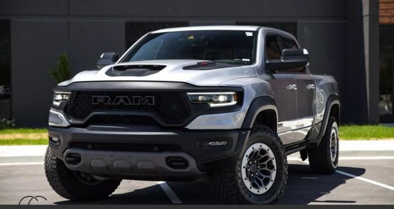 Gris Occasion 2022 Dodge Ram Pick-up | 106 608 € (Prix juste) - Image 1/4