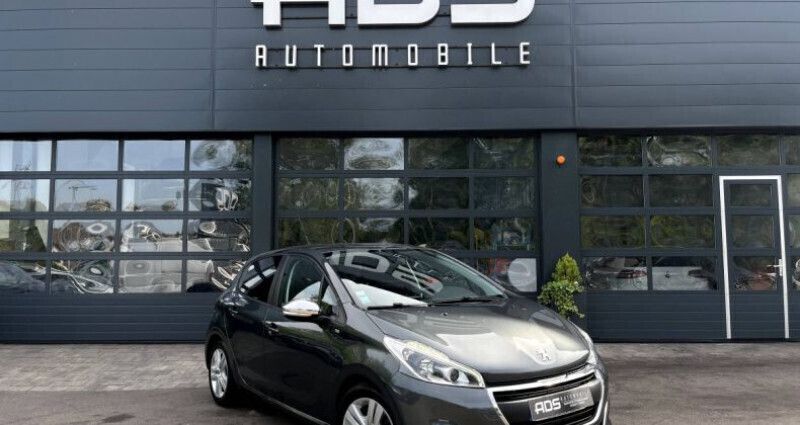 Utilisé 2017 Peugeot 208 Style Citadine | 9 990 € (Prix assez cher) - Image 1/4