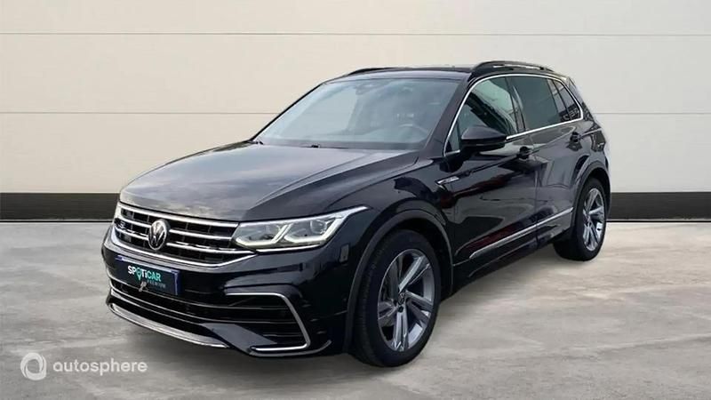 Noir Utilisé 2021 VW Tiguan Exclusive SUV | 36 799 € (Prix juste) - Image 1/4