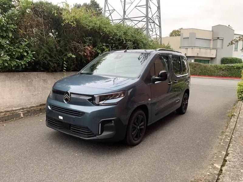 Nouvelle Citroën Berlingo 103 ch (75 kW) 2025 Bleu Monospace