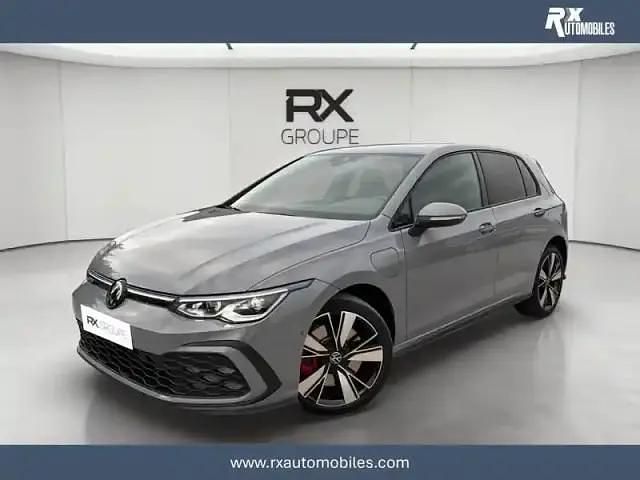 Gris Utilisé 2022 VW Golf VIII GTE Berline | 28 990 € (Prix assez cher) - Image 1/4