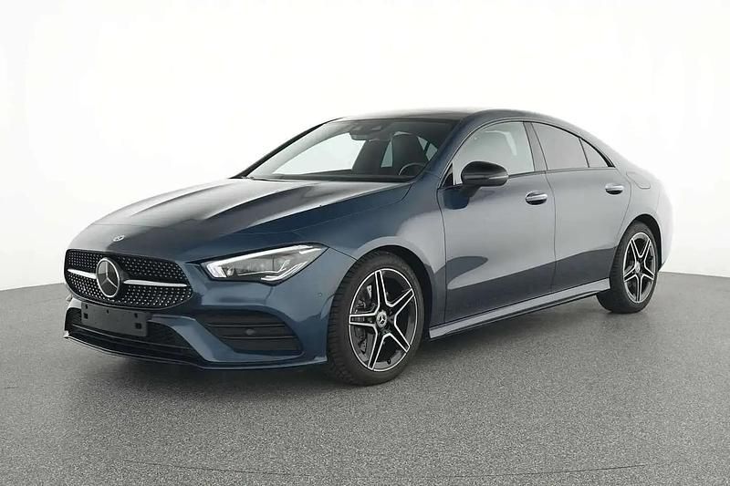 Bleu Utilisé 2023 Mercedes CLA200 AMG line Coupé | 36 990 € (Bon prix) - Image 1/4