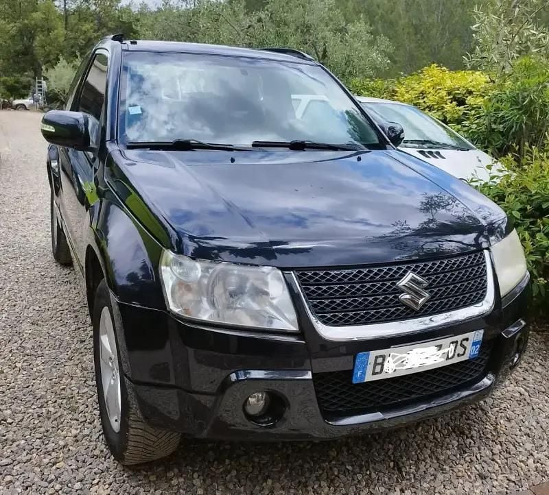 Utilisé 2011 Suzuki Grand Vitara SUV | 8 300 € - Image 1/4