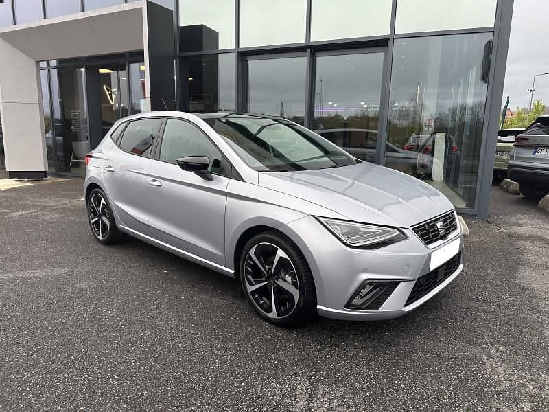 Utilisé 2024 Seat Ibiza FR Citadine | 23 490 € (Prix cher) - Image 1/4