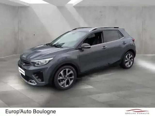 Gris magnétique Occasion 2021 Kia Stonic GT-Line SUV | 17 490 € (Prix juste) - Image 1/4