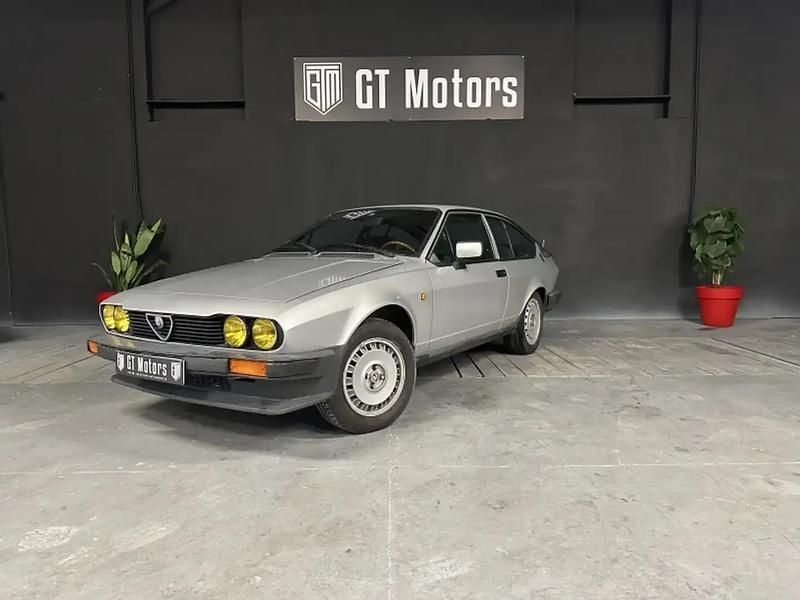 Gris Occasion 1982 Alfa Romeo Alfetta Coupé | 20 900 € - Image 1/4
