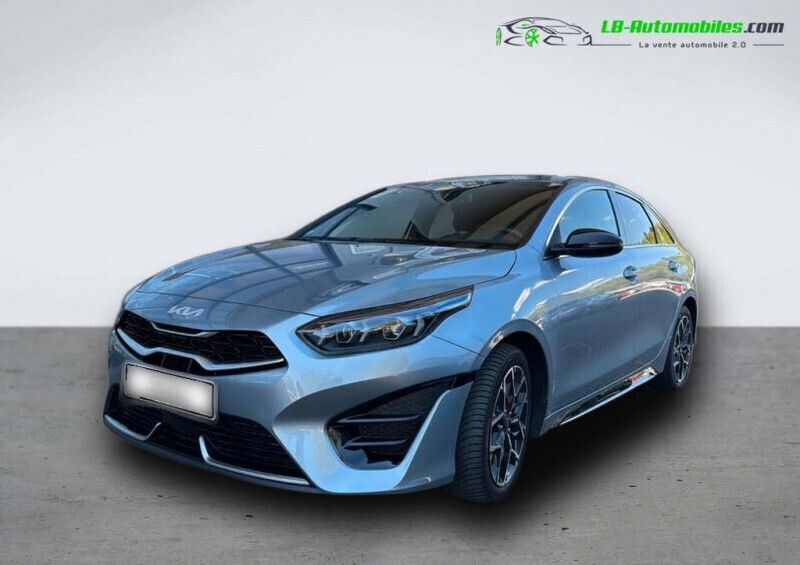 Utilisé 2022 Kia ProCeed Citadine | 26 800 € (Prix juste) - Image 1/4