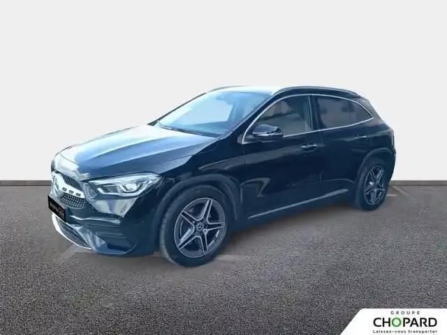 Nachtschwarz unilack Utilisé 2023 Mercedes GLA200 SUV | 36 990 € (Prix juste) - Image 1/4