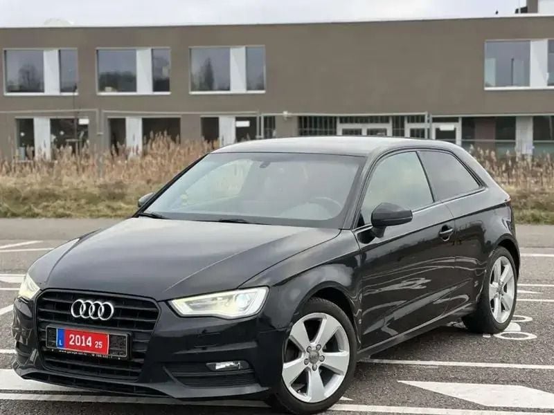 Noir Utilisé 2015 Audi A3 Berline | 7 499 € (Super prix) - Image 1/4