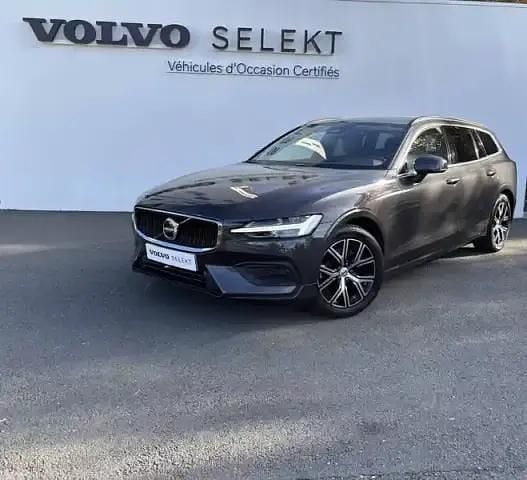 Gris platinium metallisé Utilisé 2024 Volvo V60 Break | 34 890 € (Bon prix) - Image 1/4