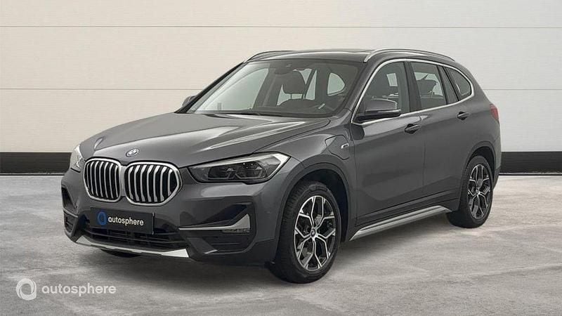 Gris Utilisé 2022 BMW X1 xLine SUV | 31 799 € (Prix juste) - Image 1/4