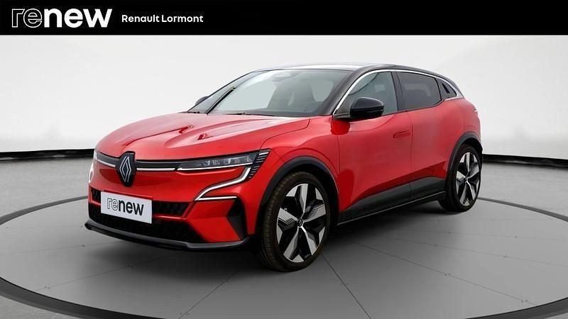 Rouge Occasion 2023 Renault Megane E-Tech Iconic Berline | 24 890 € (Bon prix) - Image 1/4