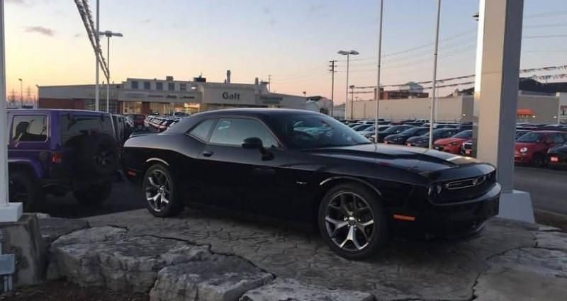 Utilisé 2016 Dodge Challenger Coupé | 42 980 € - Image 1/4