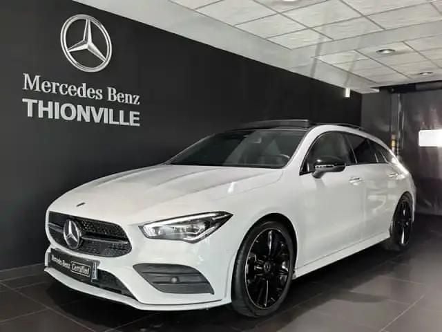 Blanc Utilisé 2023 Mercedes CLA200 Shooting Brake AMG line Break | 37 490 € - Image 1/4