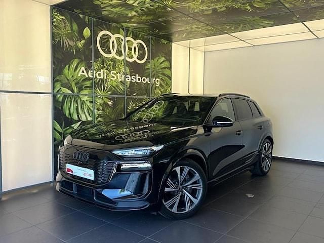 Noir Utilisé 2024 Audi SQ6 e-tron Sport SUV | 92 990 € (Prix juste) - Image 1/4