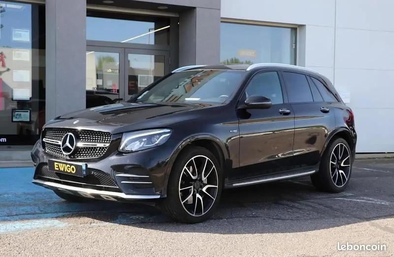 Noir Utilisé 2017 Mercedes GLC43 AMG AMG SUV | 32 990 € - Image 1/4