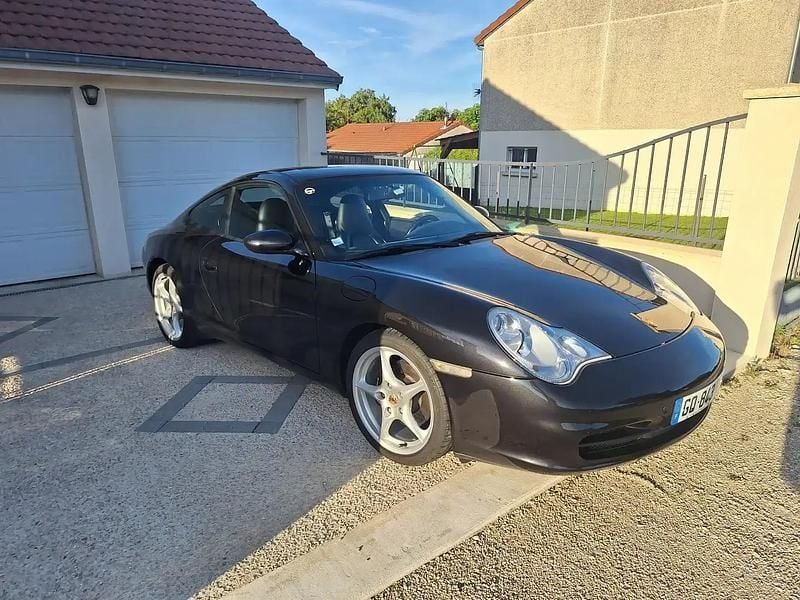 Noir Utilisé 2002 Porsche 911 Carrera Coupé | 41 990 € - Image 1/4