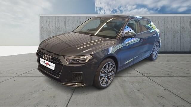Gris manhattan métallisé noir mythe métallisé Utilisé 2025 Audi A1 Sportback Design Citadine | 26 690 € (Prix juste) - Image 1/4
