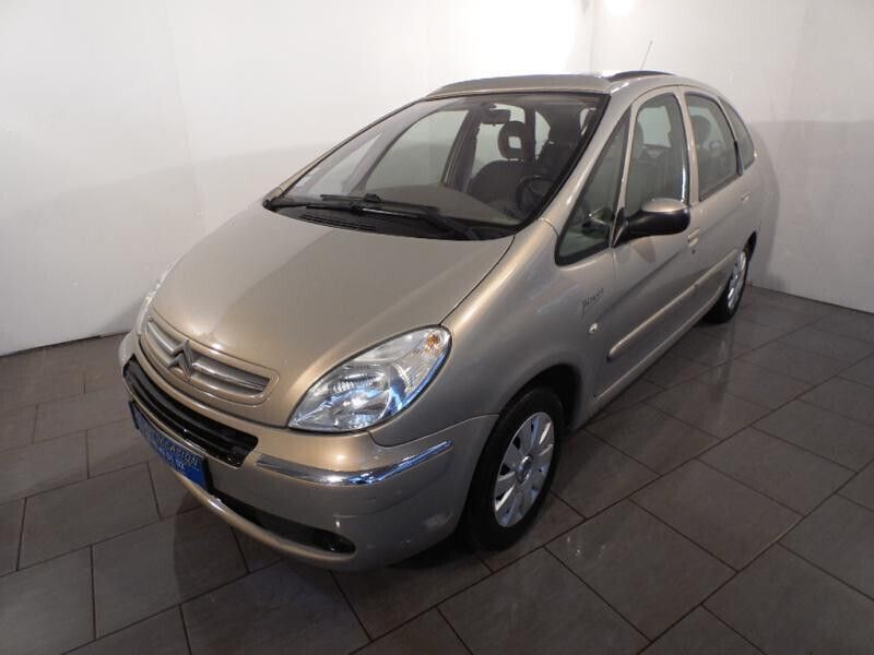 Gris Utilisé 2007 Citroën Xsara Picasso Monospace | 5 490 € - Image 1/4