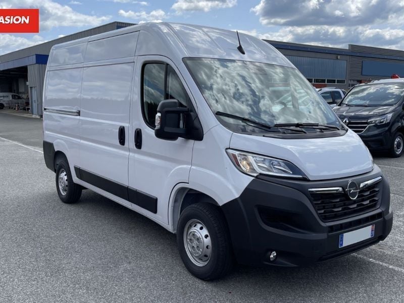 Blanc Utilisé 2023 Opel Movano Business Van | 35 880 € - Image 1/4