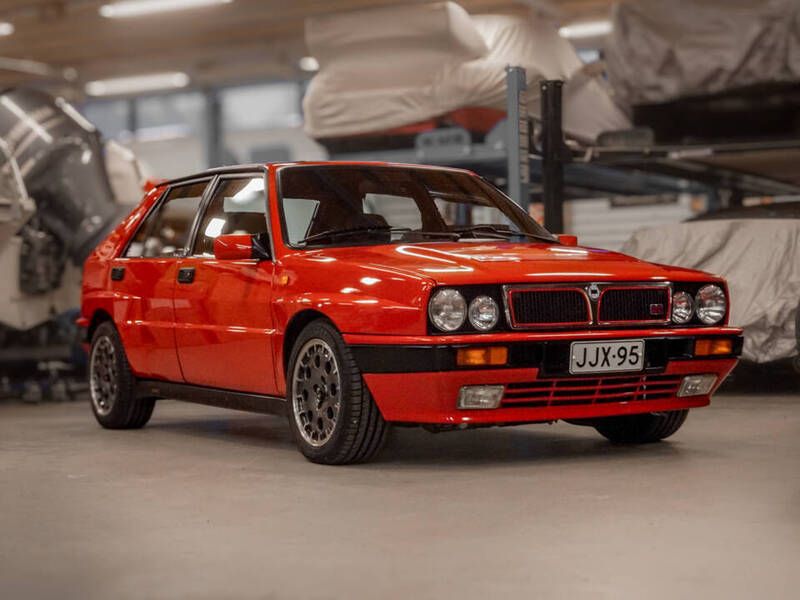 Rouge Occasion 1990 Lancia Delta Citadine | 98 000 € - Image 1/4