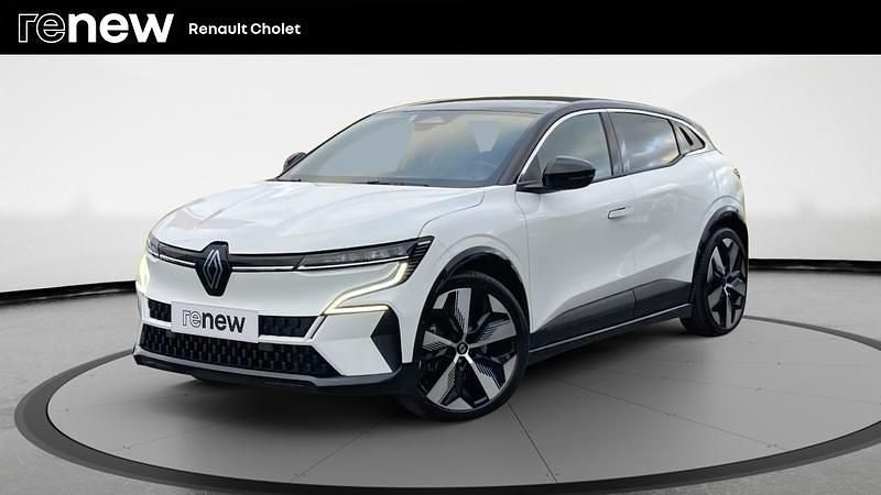 Blanc Occasion 2022 Renault Megane E-Tech Techno Berline | 19 990 € (Prix juste) - Image 1/4