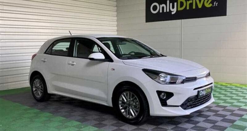 Utilisé 2023 Kia Rio Active Citadine | 16 980 € (Prix juste) - Image 1/4