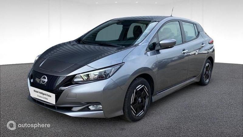 Gris Utilisé 2023 Nissan Leaf Acenta Citadine | 13 990 € (Bon prix) - Image 1/4