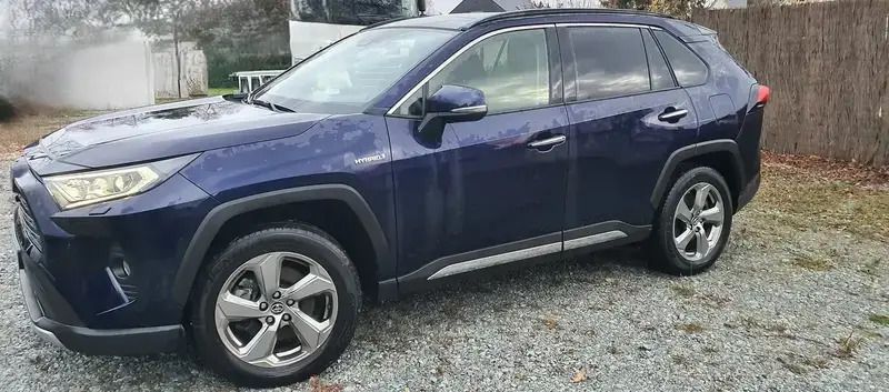 Bleu Utilisé 2020 Toyota RAV4 Lounge SUV | 36 000 € (Prix juste) - Image 1/4