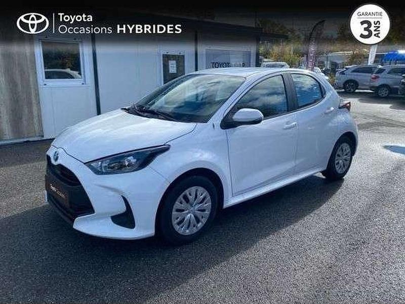 Utilisé 2023 Toyota Yaris Hybrid Berline | 18 780 € (Prix juste) - Image 1/1