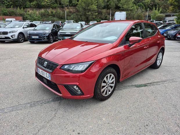 Utilisé 2023 Seat Ibiza Business | 15 490 € (Prix juste) - Image 1/4