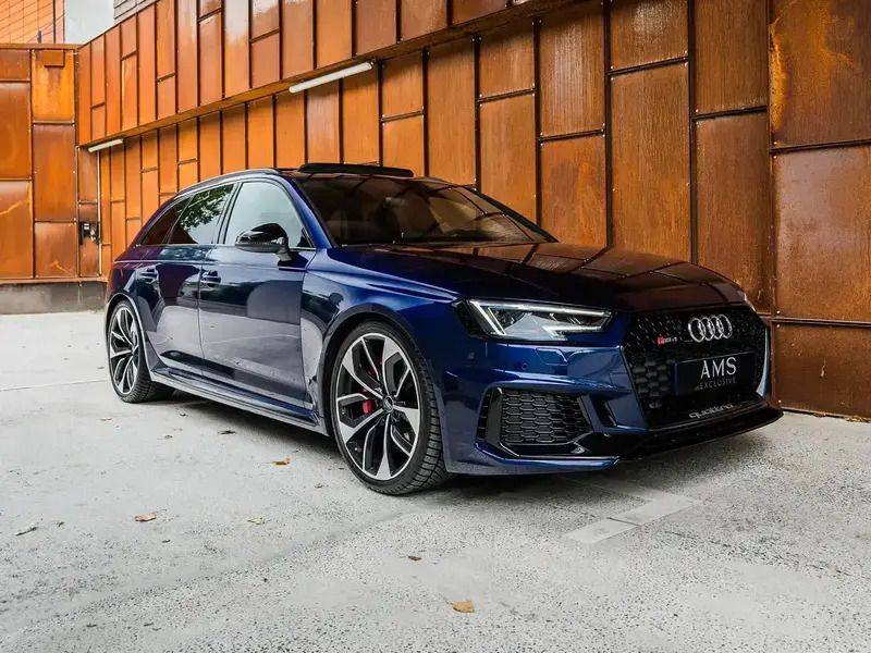 Bleu Utilisé 2018 Audi RS4 Sport Break | 54 900 € - Image 1/4