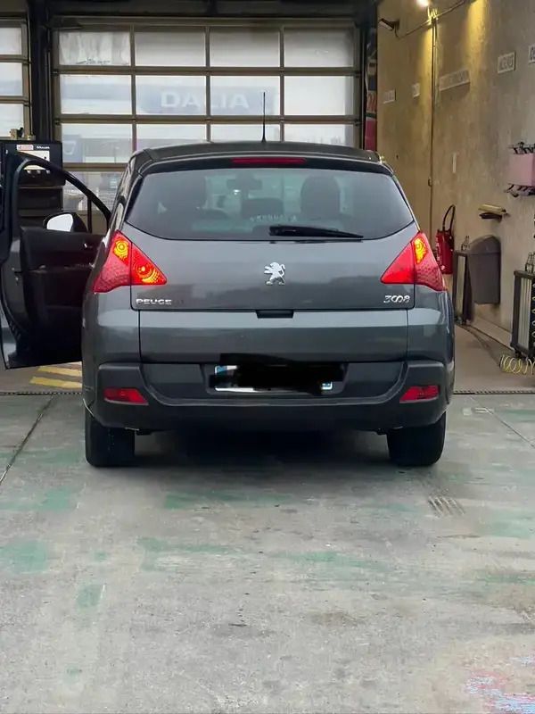Image 2/4