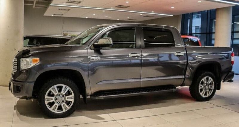 Utilisé 2015 Toyota Tundra Platinum Pick-up | 42 877 € (Prix juste) - Image 1/4