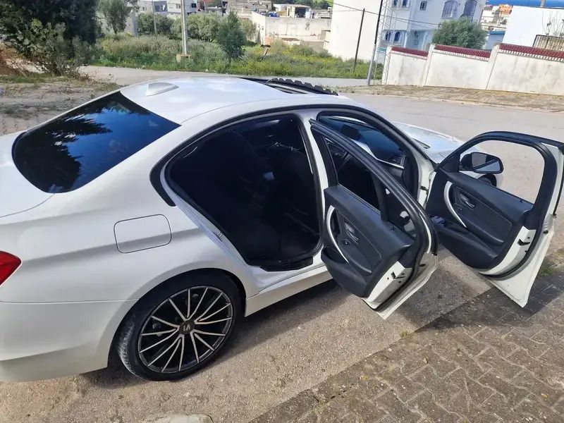 Blanc Utilisé 2012 BMW 328 Sport Line Berline | 15 500 € - Image 1/4