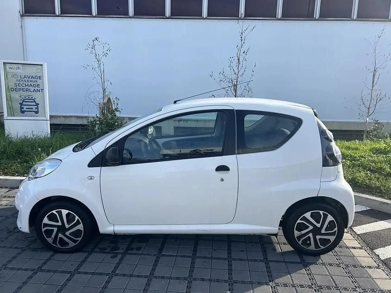 Occasion 2010 Citroën C1 Attraction Citadine | 3 000 € (Prix juste) - Image 1/4