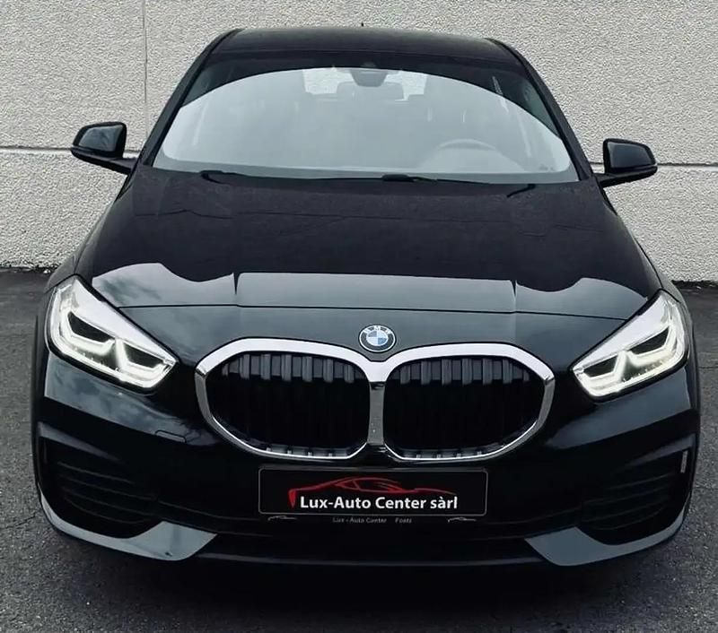 Noir Utilisé 2021 BMW 118 Sport Line Citadine | 18 900 € (Super prix) - Image 1/4