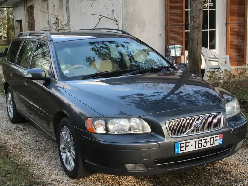 Bleu Utilisé 2006 Volvo V70 Momentum Break | 6 500 € - Image 1/4