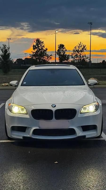 Utilisé 2014 BMW M5 Sport Line Berline | 38 000 € - Image 1/4