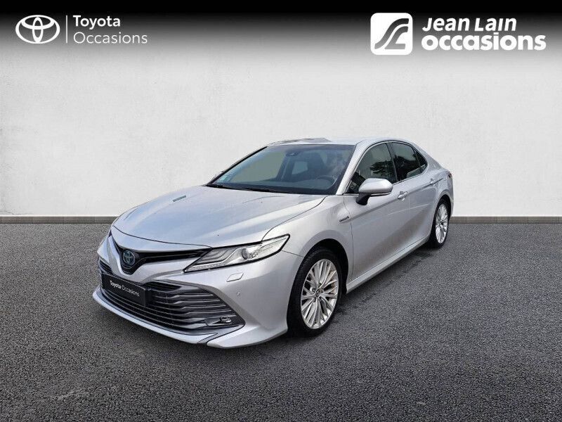 Gris Utilisé 2019 Toyota Camry Lounge Berline | 29 990 € (Prix juste) - Image 1/4
