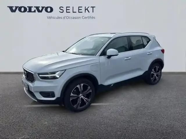 Gris Utilisé 2021 Volvo XC40 Inscription SUV | 28 990 € (Prix juste) - Image 1/4