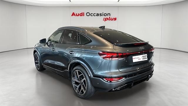 Nouvelle Audi Q6 Sportback e-tron S-Line 225 kW (306 ch) 2025 Gris daytona nacré SUV